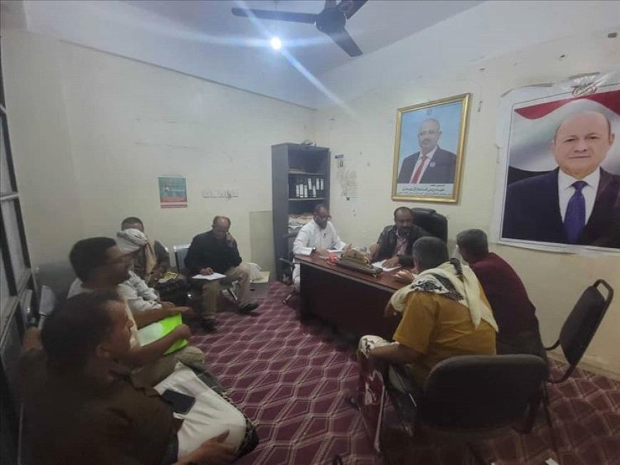 لجنة المناقصات، تقر تنفيذ عدد من المشاريع في قطاع الصرف الصحي بمدينة قعطبة