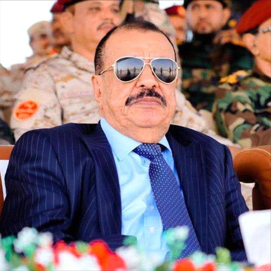 الوزير الزعوري يعزي اللواء أحمد بن بريك في وفاة شقيقه وابن عمه