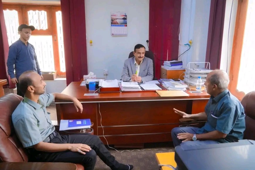 المحافظ بن الوزير يطلع على نشاط فرع هيئة الشؤون البحرية ويؤكد على أهمية دورها السيادي والرقابي
