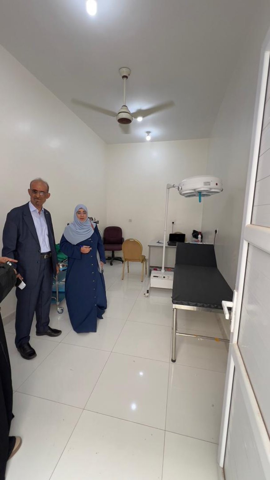 اللجنة الاستشارية لشؤون الصحة والسكان والبيئة بمجلس المستشارين تطلع على عمل مركز الأطراف الصناعية والعلاج الطبيعي بالعاصمة عدن