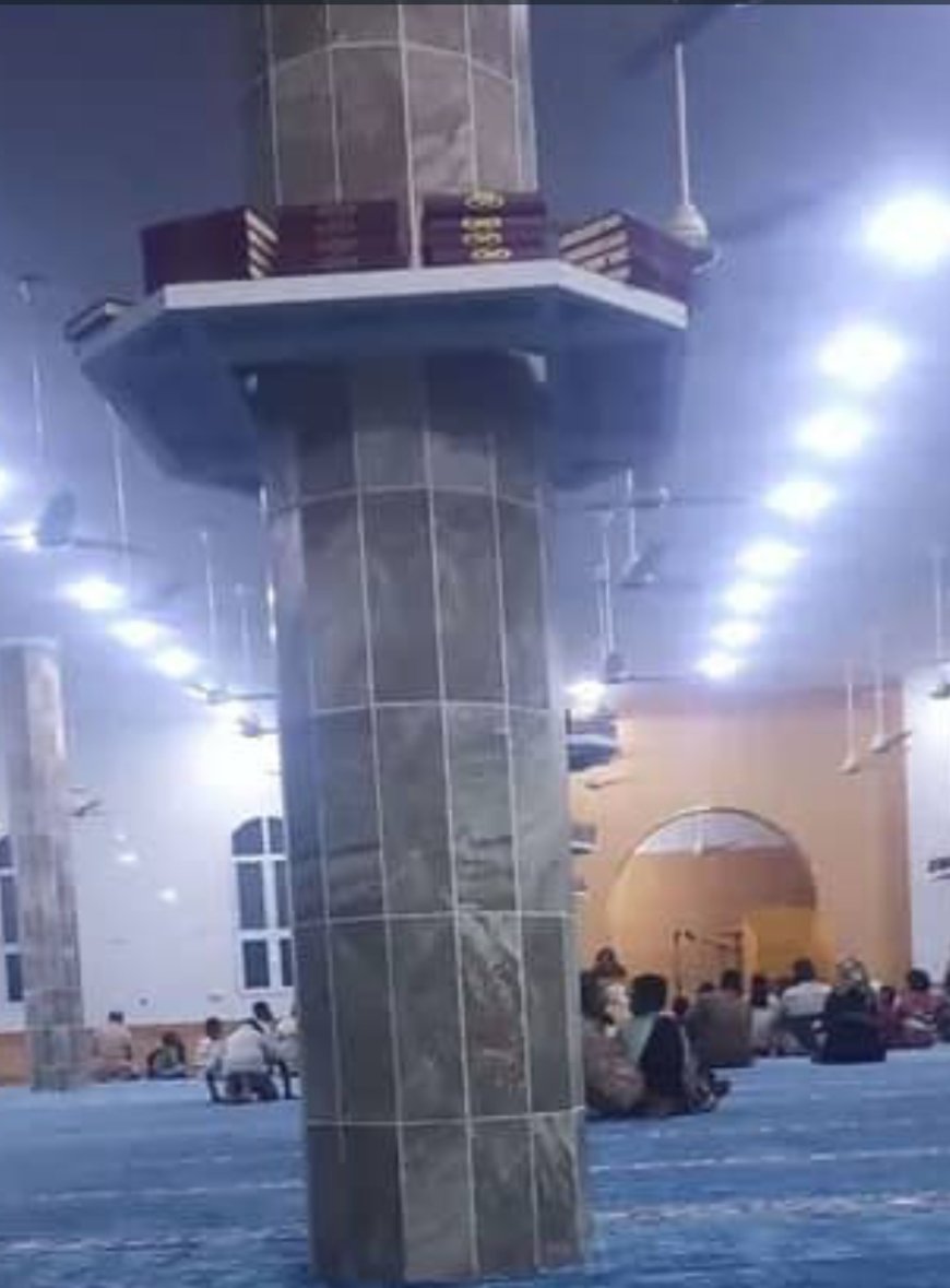 خطيب الجمعة بمسجد المحسنين زنجبار يوجه ثلاث رسائل ويدعو للتوكل على الله
