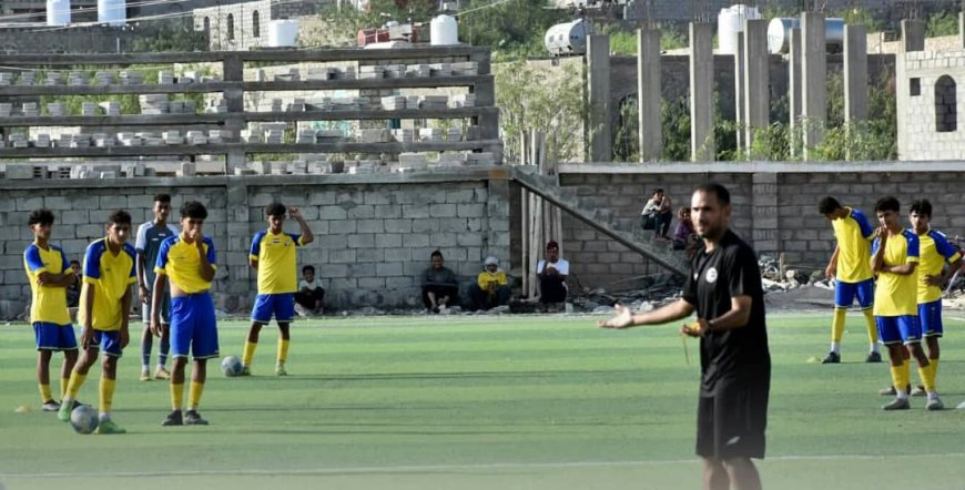 القائمة الأولية تشهد استبعاد 5 وانضمام 6 لاعبين.. منتخب الناشئين يواصل تحضيراته لبطولة الخليج والكابتن سامر فضل يباشر مهامه