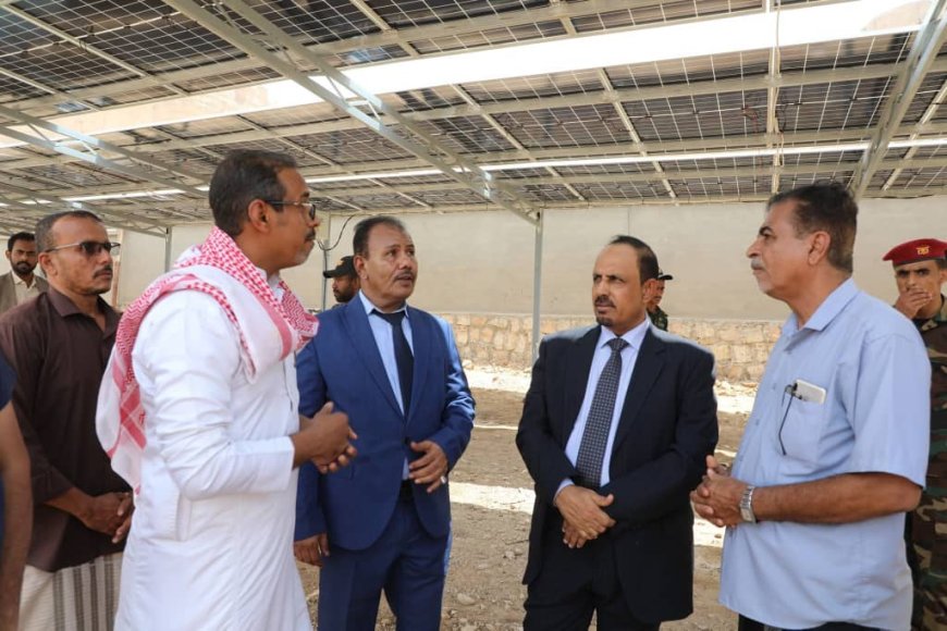 محافظ حضرموت ينفذ جولة تفقدية حافلة بمديرية القطن ويوجه ويتفقد مشاريعًا حيوية