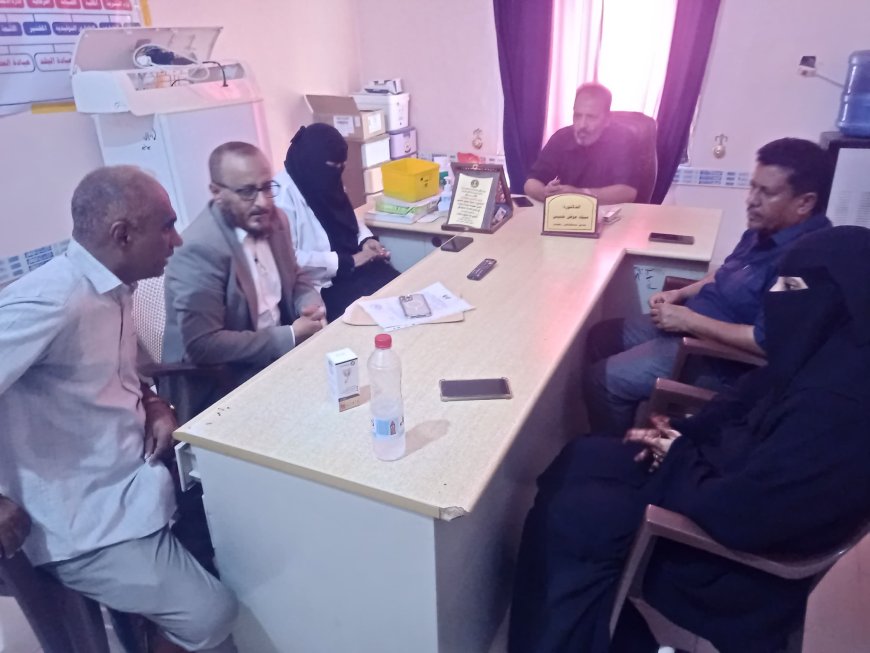 القادري يناقش مع رئيس مؤسسة العيون الاستعداد لاقامة مخيم العيون المجاني بمشفى زنجبار