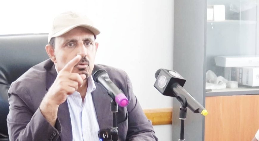 محافظ حضرموت ينفذ جولة تفقدية حافلة بمديرية الضليعه ويوجه ويتفقد مشاريعًا حيوية