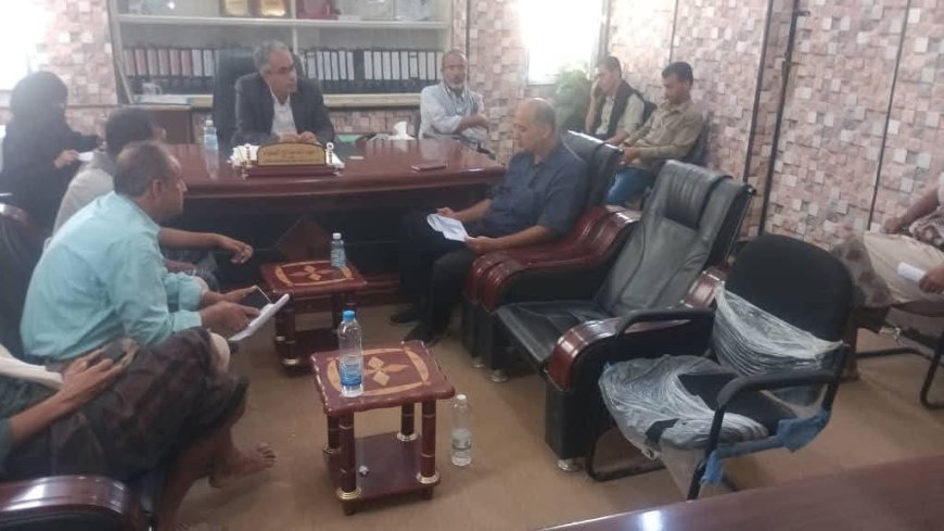 مدير عام عتق يناقش مع الإحصاء تنفيذ المسوح الاقتصادية السنوية للعام الحالي