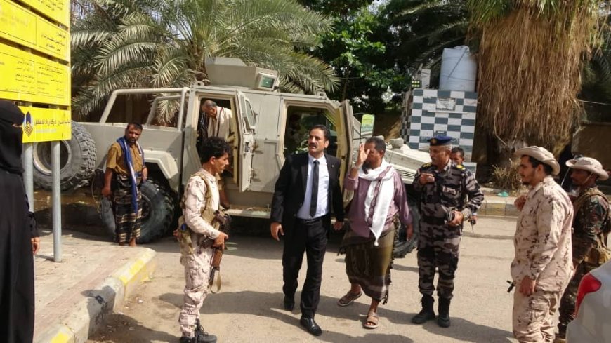 مدير عام خنفر يرافق فريق التوجيه والرقابة الرئاسي في زيارة للمرافق الخدمية