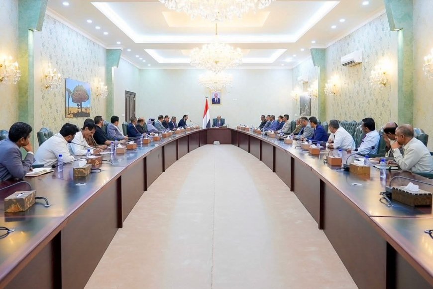 رئيس الوزراء يترأس اجتماعاً بقيادات وزارة التربية والتعليم ويوجه كلمة هامة بمناسبة اقتراب انطلاق العام الدراسي الجديد