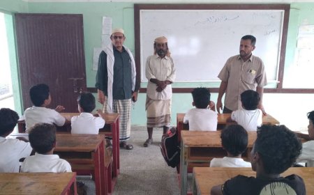 مدير تربية المحفد يتفقد إنتظام وسير العملية التعليمية للعام الدراسي الجديد 2025-2026م بمدرسة 22 يونيو