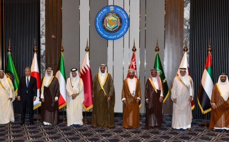 مجلس التعاون الخليجي يدعو لدعم اليمن وتعزيز الاستقرار الاقتصادي ويحذر من تهديدات الملاحة في البحر الأحمر