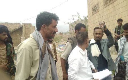 بحضور النيابة.. حملة أمنية بلودر تغلق عدداً من محلات الصرافة المخالفة