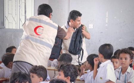 هلال الإمارات يدشن مشروع الحقيبة المدرسية في شبوة  شبوة