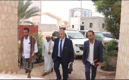 فريق التوجيه والرقابة الرئاسي يطلع على نشاط مكتب التخطيط والتعاون الدولي بالمهرة