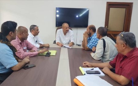 باخبيرة يناقش مع ممثلي منطقة الممدارة إمكانية إدخال عدادات المياه وتطوير شبكة الصرف الصحي