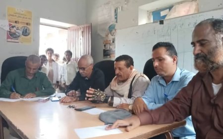 الضالع.. مدير إدارة التربية بالحصين يتفقد بعض المدارس بالمديرية