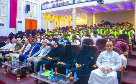 الوكيلان بارزيق و باضاوي يكرمان الشباب الخريجين بالبرنامج التدريبي و المهني في المجالات المهنية والإدارية و الهندسة و الإعلام و المحاسبة