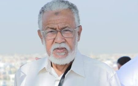 الوزير البكري يعزي في وفاة أمين عام ألعاب القوى عبيد عليان