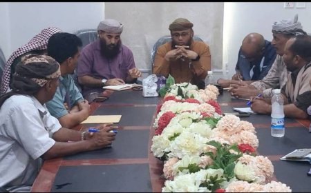 إجتماع مشترك لقيادة الحملة الأمنية المشتركة والمكتب التنفيذي بمديرية المضاربة