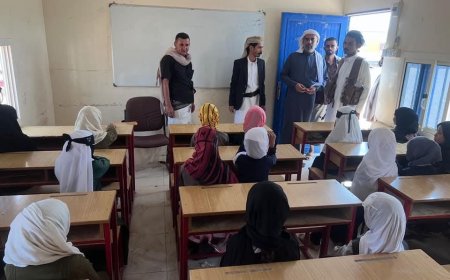 مدير عام مديرية العبر يدشّن العام الدراسي الجديد بمدارس المديرية