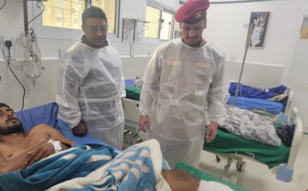 العميد علي القاضي يزور جرحى أبطال اللواء الرابع والثالث والأول دعم وإسناد في مستشفى عبود العسكري