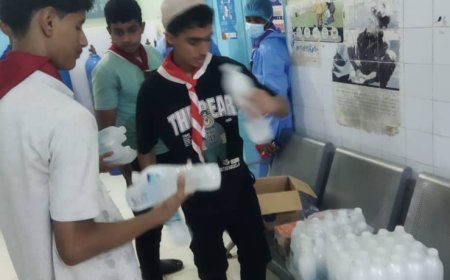 كشافة أبين تزرع البسمة في وجوه المرضى بمخيم العيون الطبي بزنجبار