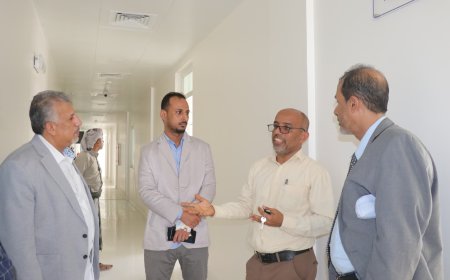 فريق التوجيه والرقابة الرئاسي يتفقد مستشفى الغيضة المركزي ومستشفى الحميات بمحافظة المهرة