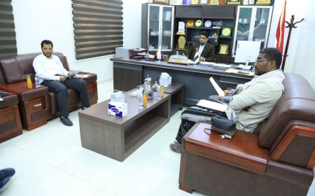 رئيس جامعة المهرة يترأس اجتماعاً للجنة المؤتمر العلمي عن المخدرات والمؤثرات العقلية بالشراكة مع جامعة الزنتان بدولة ليبيا