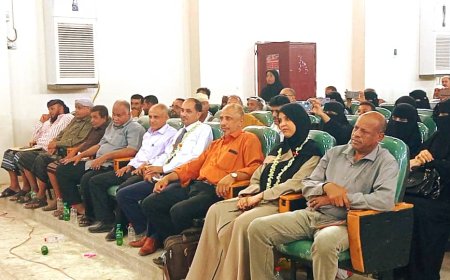 تخرج 40 معلم ومعلمة من المعهد العالي للمعلمين بلحج