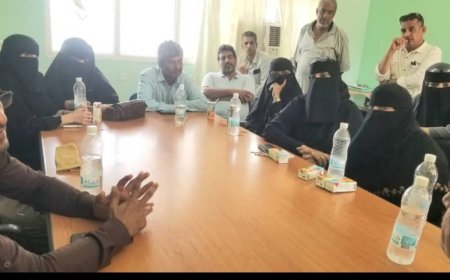 مدير عام مكتب التعليم الفني بعدن يترأس اجتماعًا موسعًا لمناقشة تنفيذ برامج تدريبية لليونسكو