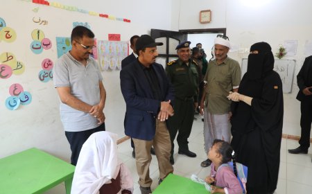 محافظ حضرموت يزور مركز البسمة لذوي الاحتياجات الخاصة بمنطقة الريدة
