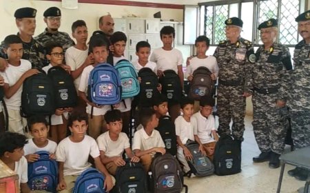 قوات حرس المنشآت بالعاصمة عدن تدشن توزيع الحقائب المدرسية للأسر الأكثر احتياجاً للعام 2025-2026      