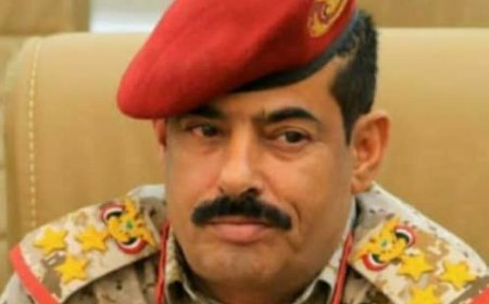 العميد الركن الخضر مزمبر يبعث التعازي والمواساة القلبية للعميد لؤي الزامكي بوفاة والدته .