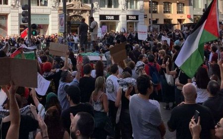 شارك فيها 100 الف محتج..  مظاهرة حاشدة في مدريد  تنديداً بالإبادة الجماعية بقطاع غزة