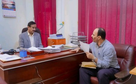 المحافظ بن الوزير يؤكد على أهمية الدور الذي تضطلع به الهيئة العامة للتأمينات والمعاشات