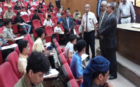 جامعة عدن تدشن امتحانات المفاضلة في كلية الهندسة للعام الجامعي الجديد