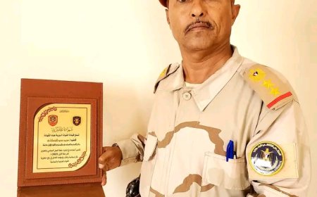 قيادة القوات البرية الجنوبية تمنح العقيد الركن محمد سعيد الجعشاني شهادة شكر وتقدير