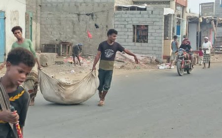 حملة نظافة واسعة لإزالة المخلفات بمدينة شقرة