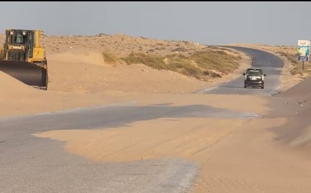سلطة رضوم شبوة تشيد بجهود صندوق صيانة الطرق بالمحافظة في تأهيل عدد من طرق المديرية بالخط الدولي