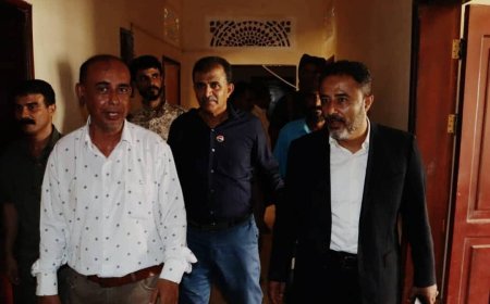 الحييد يستلم مهامه كوكيل لمحافظة أبين لشؤون الدفاع والأمن بحضور مدير عام زنجبار