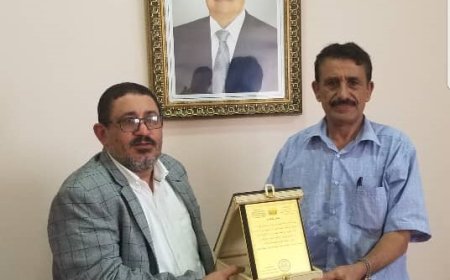 رئيس هيئة رعاية أسر الشهداء والمناضلين يُعزي بوفاة المجاهد أديب العيسي