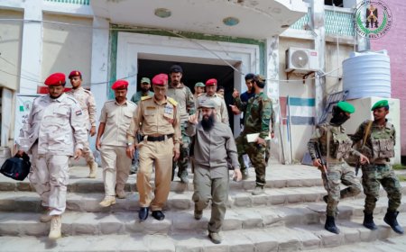 بتوجيهات الرئيس الزبيدي.. تكريم القيادة العامة لقوات الحزام الأمني على مواقفهم الإنسانية والوطنية