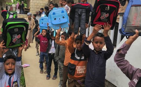 تعز.للعام الخامس على التوالي لمشروع الحقيبة المدرسية ومستلزماتها بقرية العدف بمديرية جبل حبشي