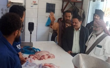 مدير عام الصناعة والتجارة بلحج الجعفري ينفذ نزول مفاجئ إلى مديريات يافع لمراقبة الأسعار