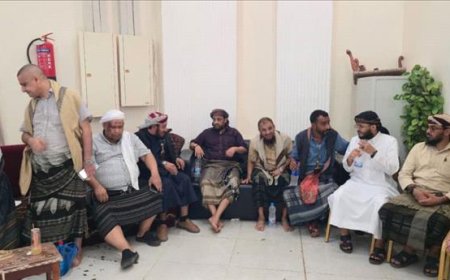 قيادات درع الوطن تقدم واجب العزاء في المناضل أديب العيسي أحد أبطال حرب تحرير عدن