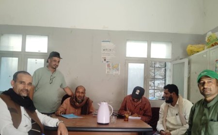 مدير مكتب التربية بيافع يهر يواصل زياراته الميدانية لمدارس التعليم بالمديرية