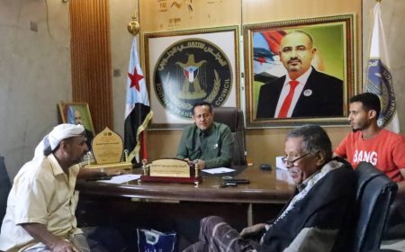 رئيس تنفيذية انتقالي لحج يستعرض جهود تعزيز العمل الإداري والتنظيمي في كرش ويشيد ببطولات القوات المسلحة الجنوبية