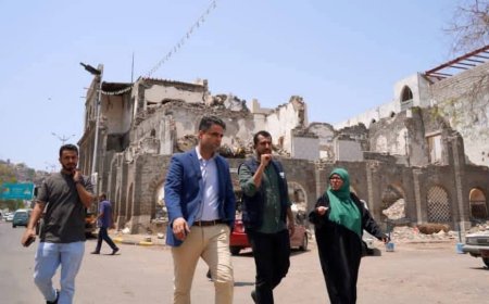 نائب وزير الإعلام والثقافة والسياحة يتفقد أعمال تأهيل سينما أروى بصيرة ويشدد على إعادة تأهيل فندق كرينيست بالتواهي