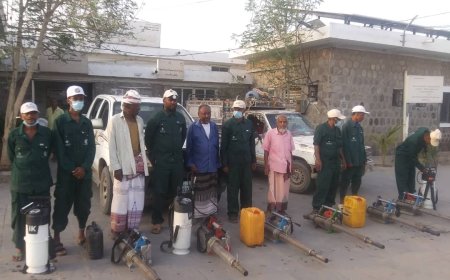 حملات الرش الضبابي واليرقي الوقائي من حمى الملاريا تستهدف منطقة الوهط بمديرية تبن بلحج