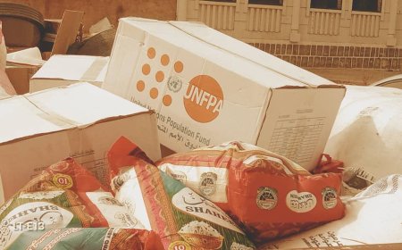 بإشراف مكتب الشؤون الاجتماعية بأبين.. منظمات المجتمع المدني تقدم مساعدات إنسانية لأسر ضحايا السيول بأحور