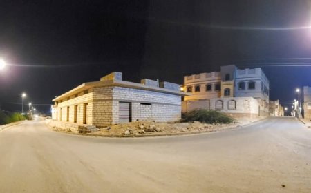 تحديث وصيانة إنارة شوارع الورش الصناعية دفيقة بالشحر